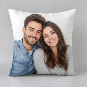 Cushion printed with a couple photo